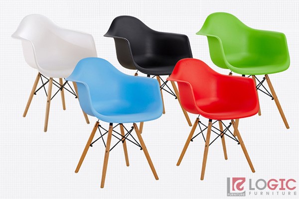 Ghế Eames E03